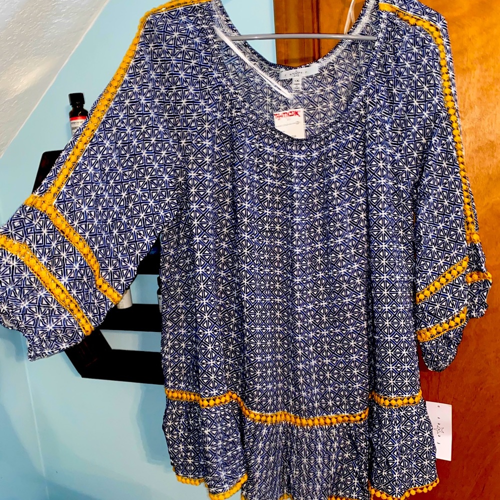 Women’s Blouse
